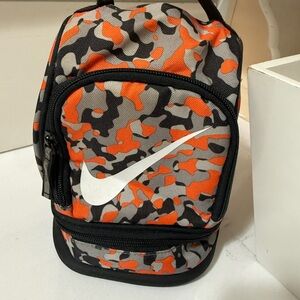 Nike Stylish Camouflage lunch bag  for Men with two separate compartment